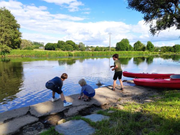 Image of 3 young boys playing at Lacuisine Plage