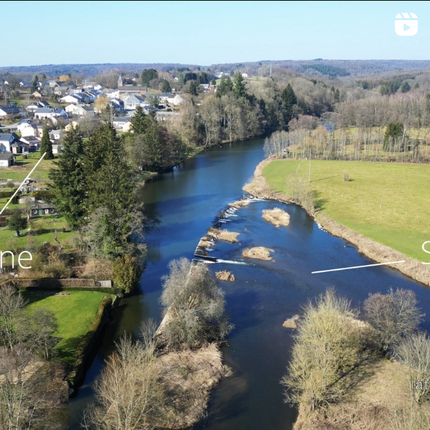 welcome to Lacuisine: drone image of the village